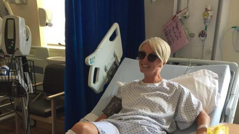 A volt férje körömszakadtáig ágált ellene, a nő azonban hajthatatlan maradt! Hosszú évekkel a válásuk után megtette, amire keveseknek van bátorságuk: