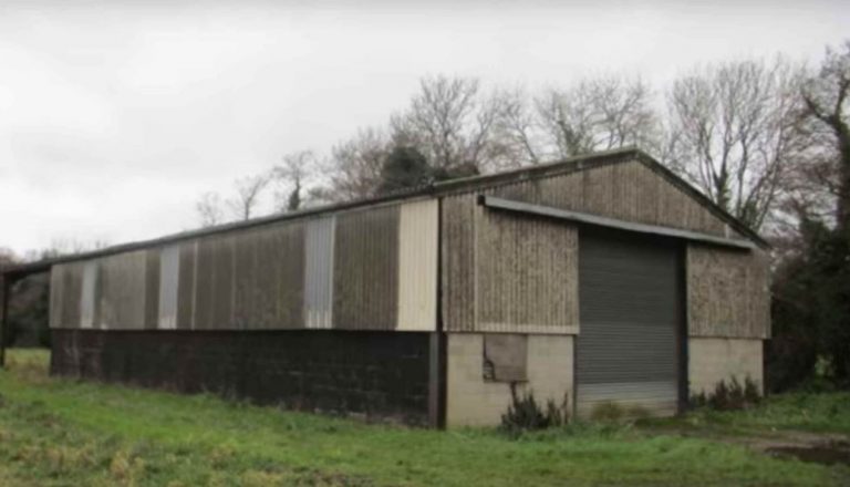 Vett egy régi raktárat, és luxusvillát csinált belőle: az értéke most 370 millió!