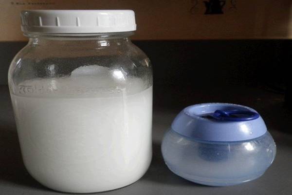 Öblítő helyett kezdtem el használni, és a kellemes illatfelhő méterekre körülleng. Minden kollégám ostromol a receptért: