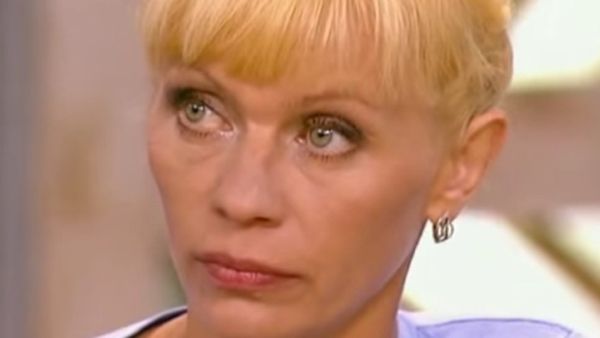 A nő a kórházban hagyta fogyatékos újszülött babáját. Húsz évvel később ez a 4 szavas üzenet érkezik a lányától: