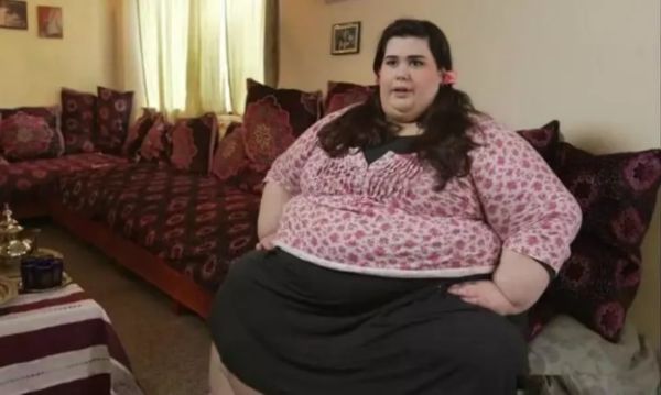 24 évesen 300 kilót nyomott. Hihetetlen fogyásával ma milliókat inspirál. Így néz ki most: