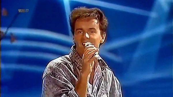 Egy hatalmas slágert találtunk a 80-as évekből!! Libabőrösek lettünk, ahogy meghallottuk!