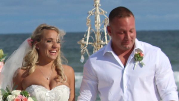 Drámai fordulat: Saját esküvője közepéről rohant el a férj. Az ara nem sírt, hanem roppant büszke volt