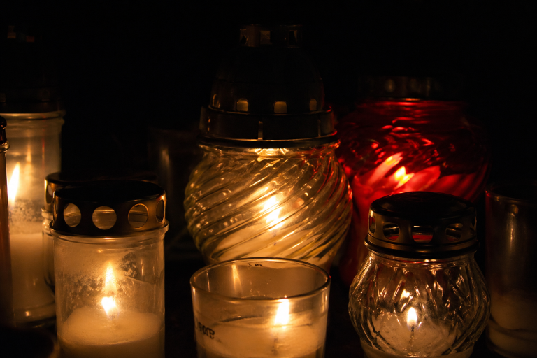 Meghalt a köztiszteletben álló magyar orvos. Emlékét szívünkben őrizzük