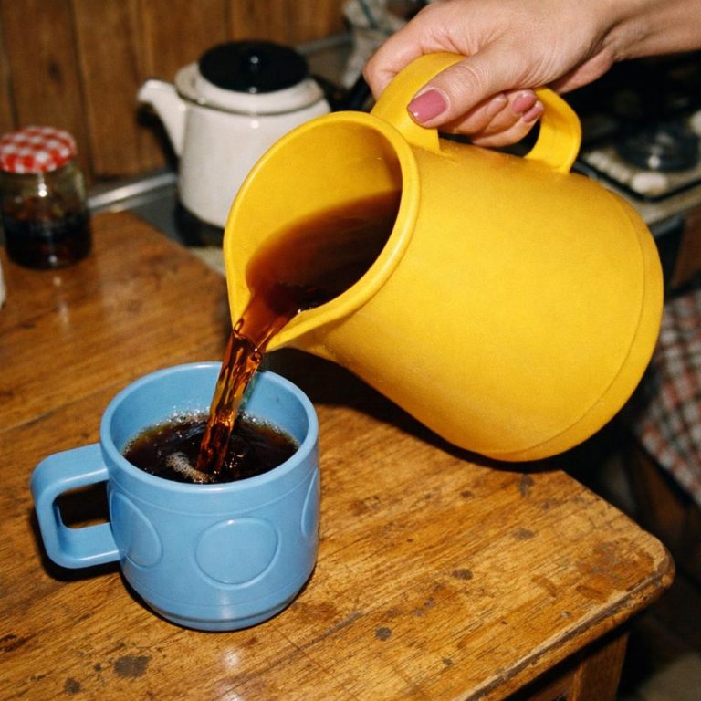 Pont olyan, mint gyerekkorodban: ez a menzás tea hamisítatlan receptje
